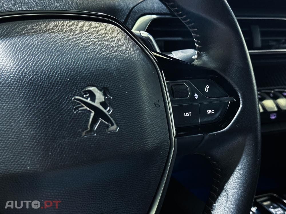 Peugeot 3008 1.2 Hybrid Allure Pack e-DCS6