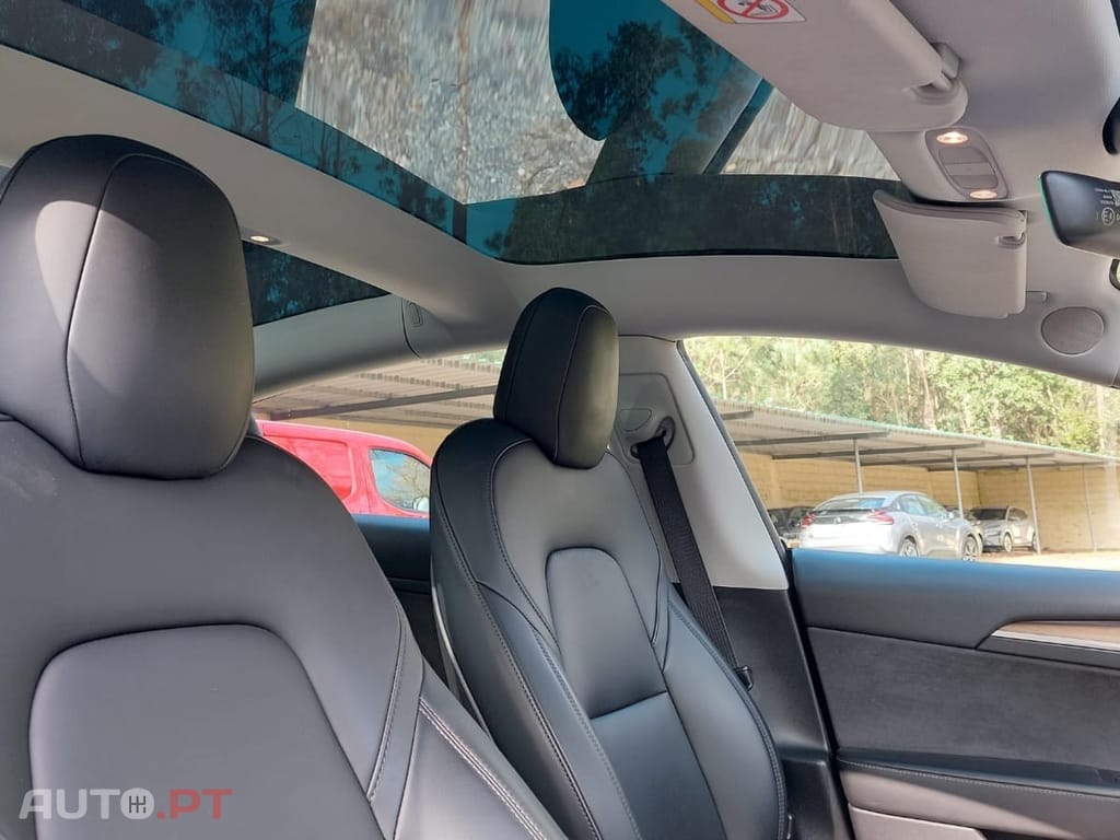 Tesla Model 3 Standard Range Plus RWD