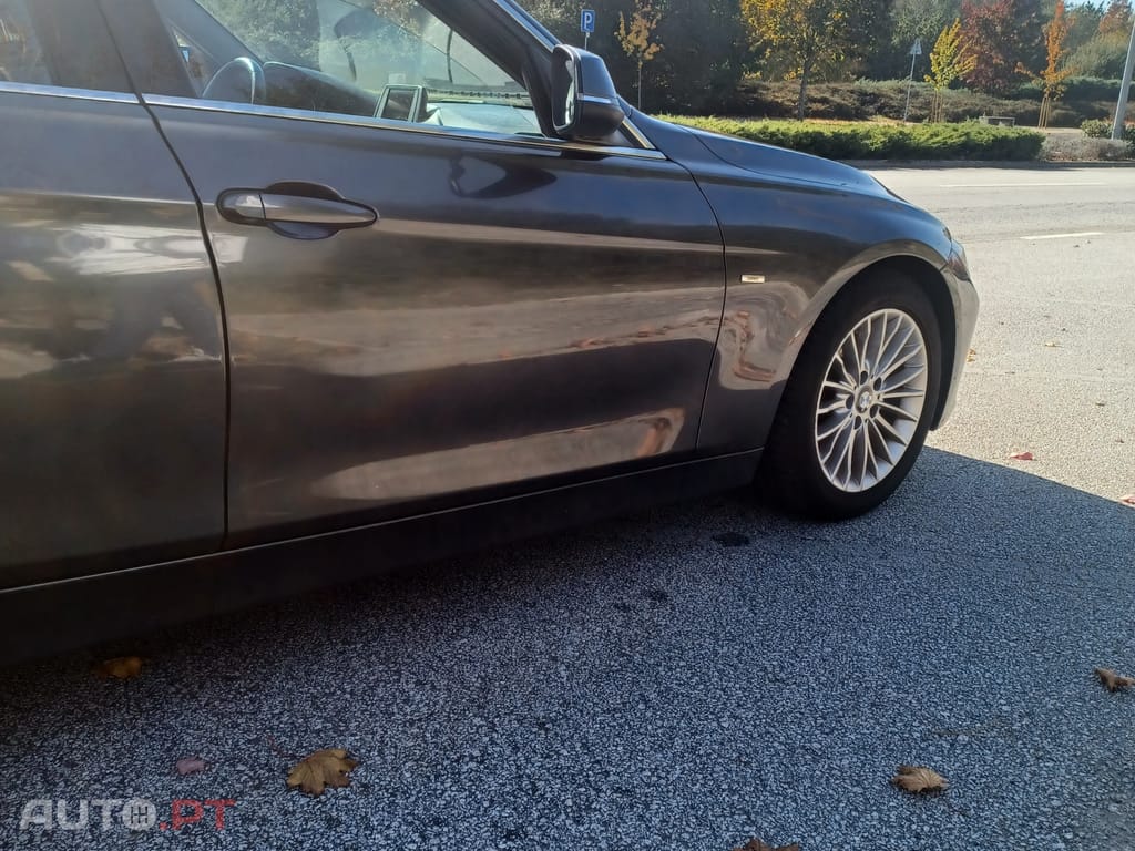 BMW 320 Touring d Luxury 184cv