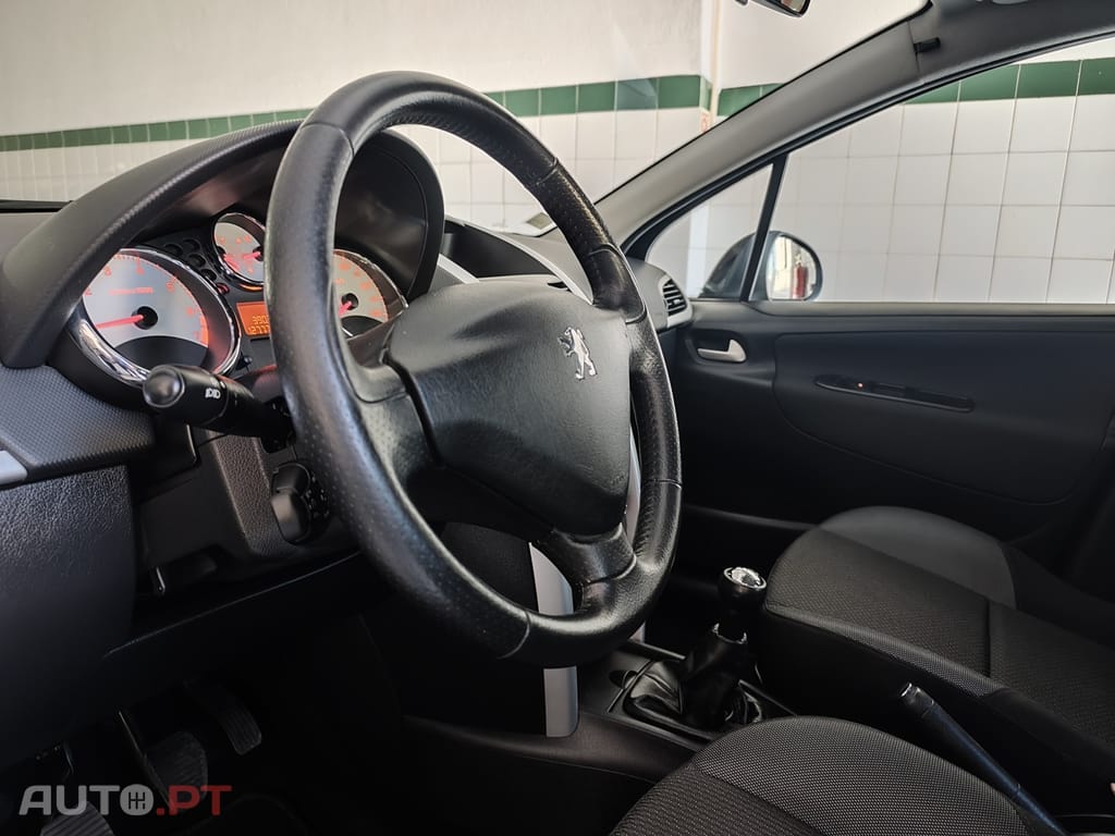Peugeot 207 1.4 16V Active