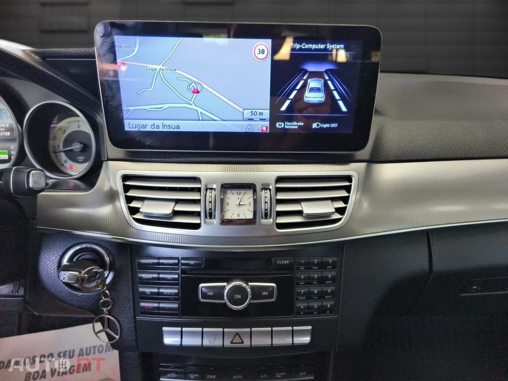 Mercedes-Benz E 300 BlueTEC Hybrid Avantgarde