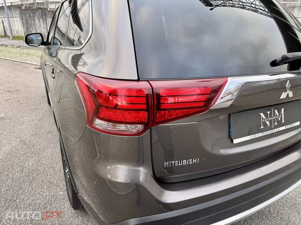 Mitsubishi Outlander 2.2 DI-D Intense