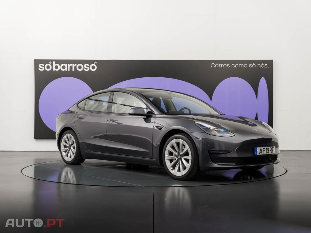 Tesla Model 3 Tração Traseira