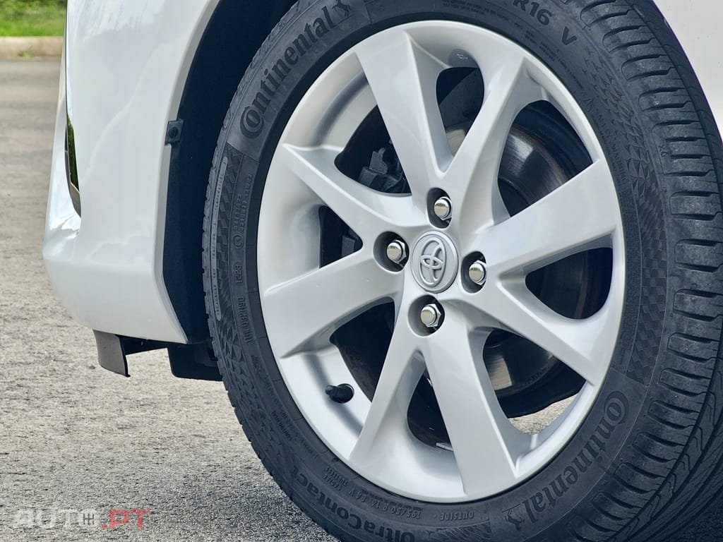 Toyota Yaris 1.5 VVT-i 20 Anos