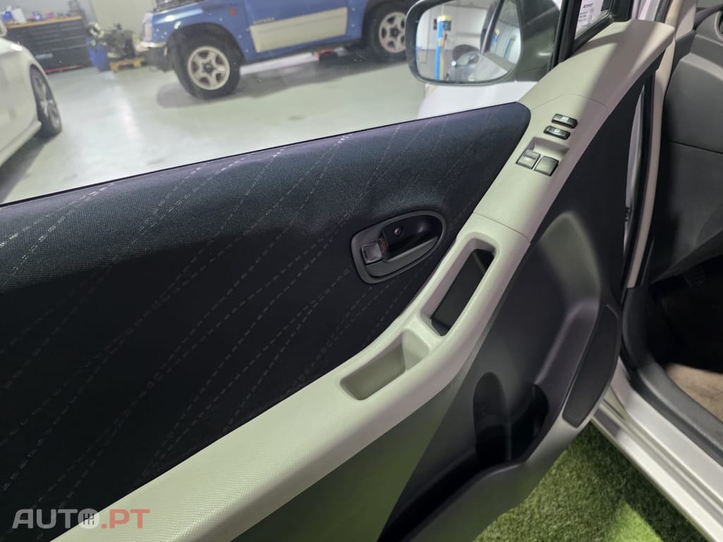 Toyota Yaris 1.0 VVT-i Motion