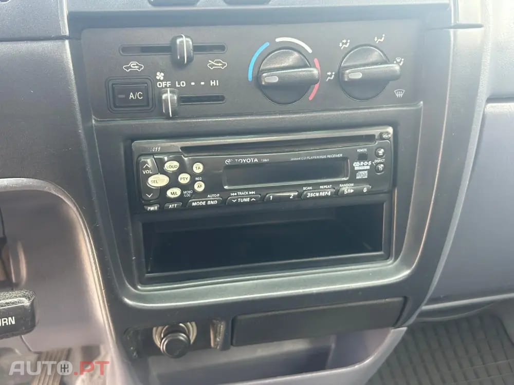 Toyota Hilux 2.5 D4-D Tracker