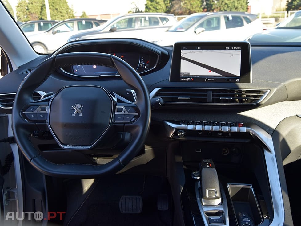 Peugeot 3008 1.2 PureTech Allure EAT6