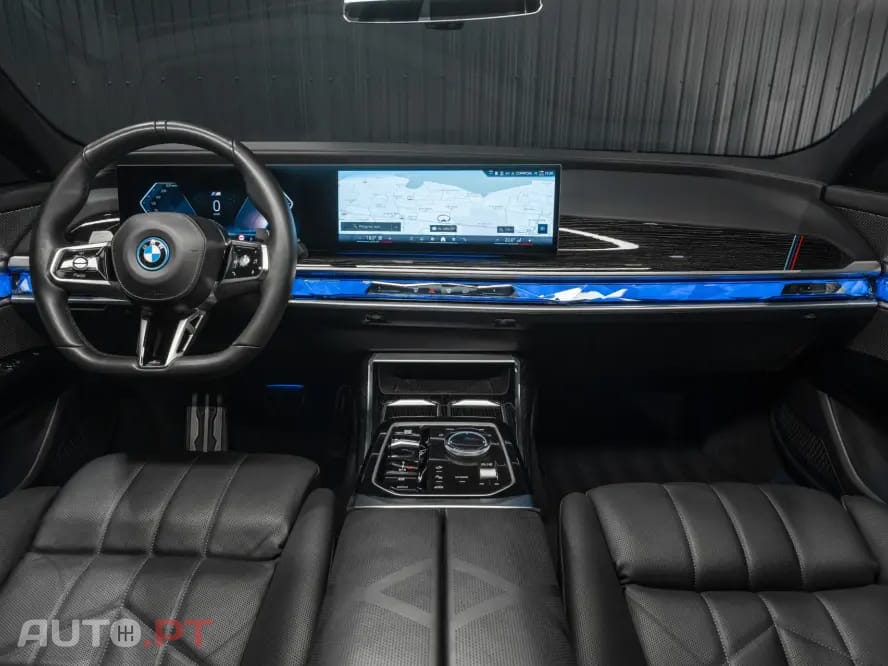 BMW 750 750e xDrive Pack Desportivo M