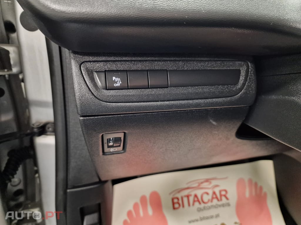 Peugeot 208 1.6 BlueHDi Active