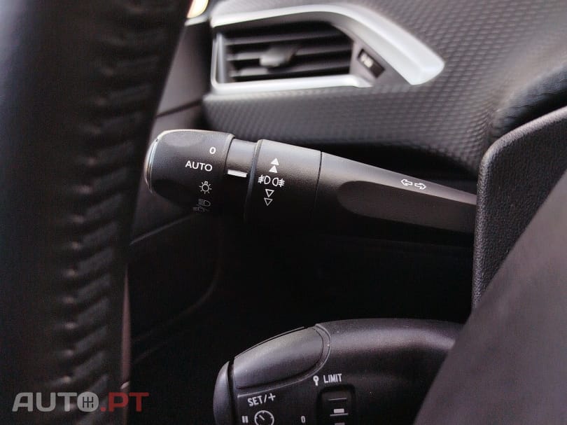 Peugeot 2008 1.6 BlueHDi Style