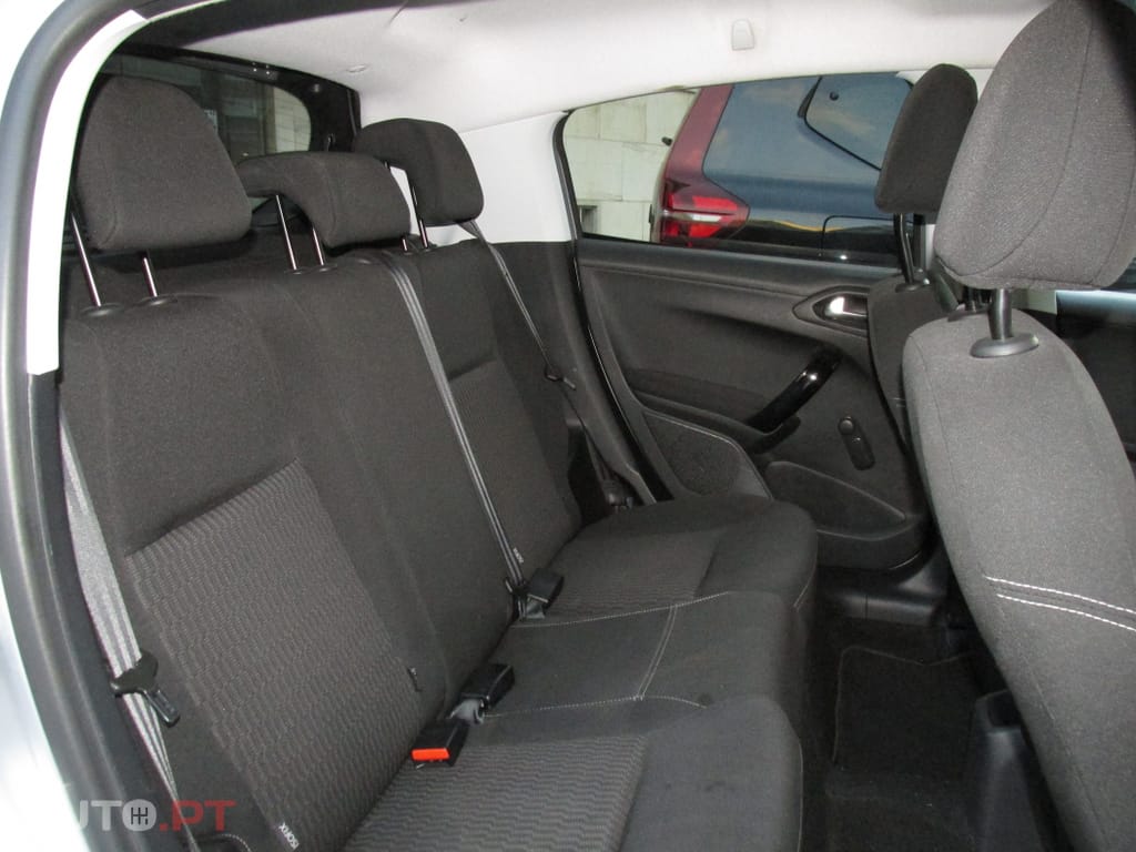 Peugeot 208 1.6 BlueHDi Style