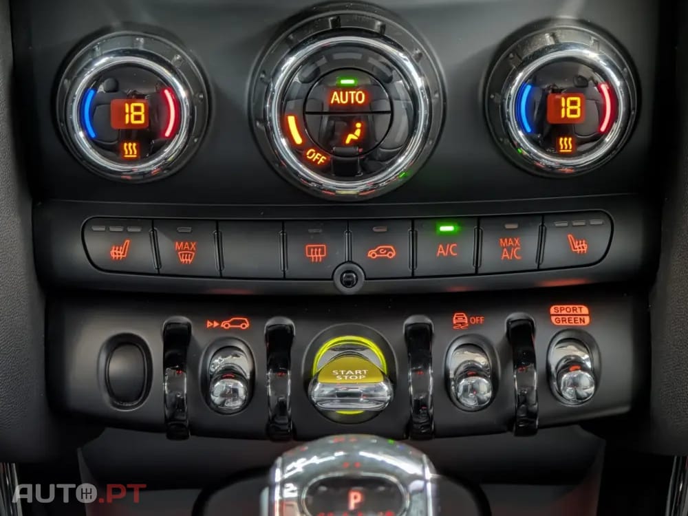 MINI Cooper Cooper SE