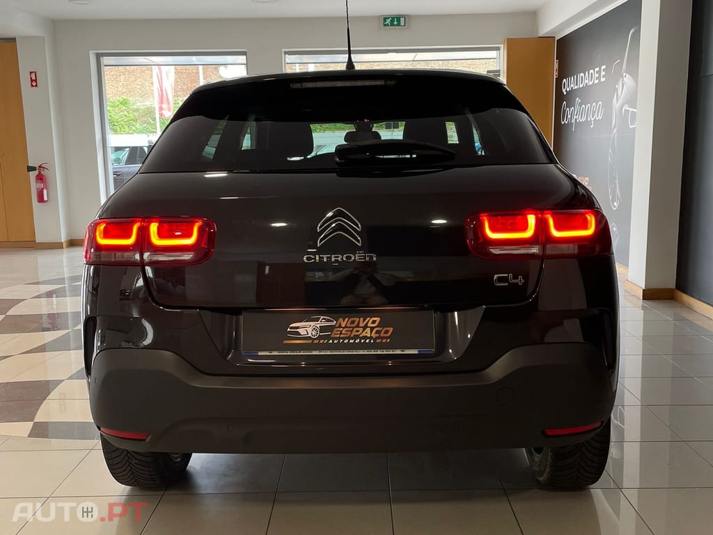 Citroen C4 Cactus 1.5 BlueHDi Shine