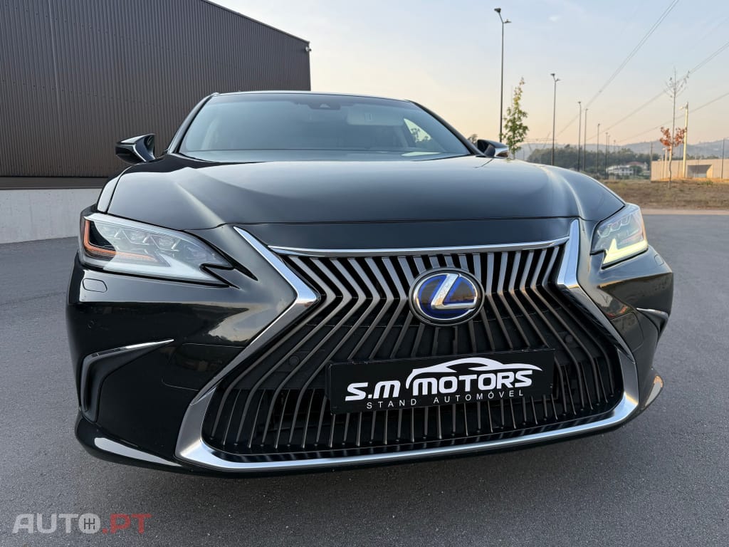 Lexus ES Executive+