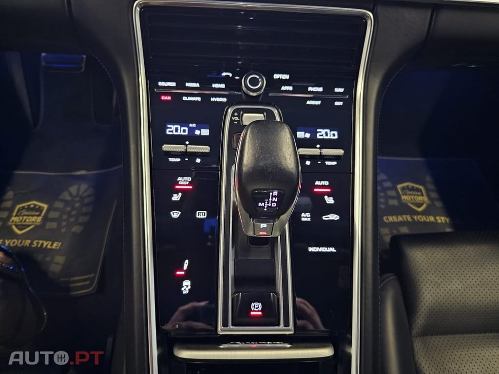 Porsche Panamera 4 E-Hybrid