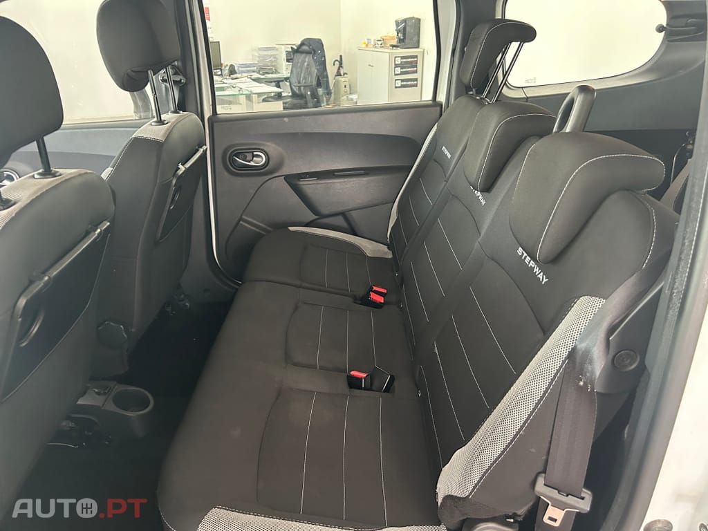 Dacia Lodgy 1.5 dCi Stepway 7L