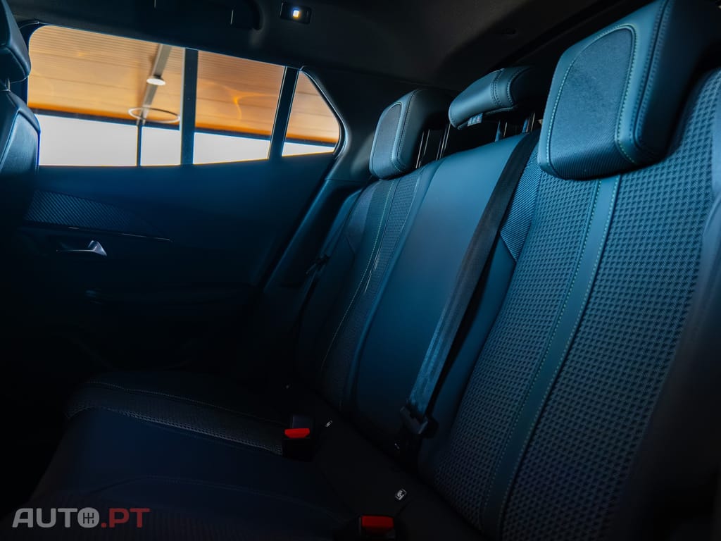 Peugeot 2008 1.2 PureTech GT