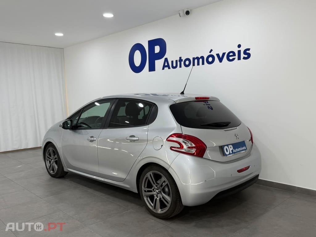 Peugeot 208 1.4 HDi Active