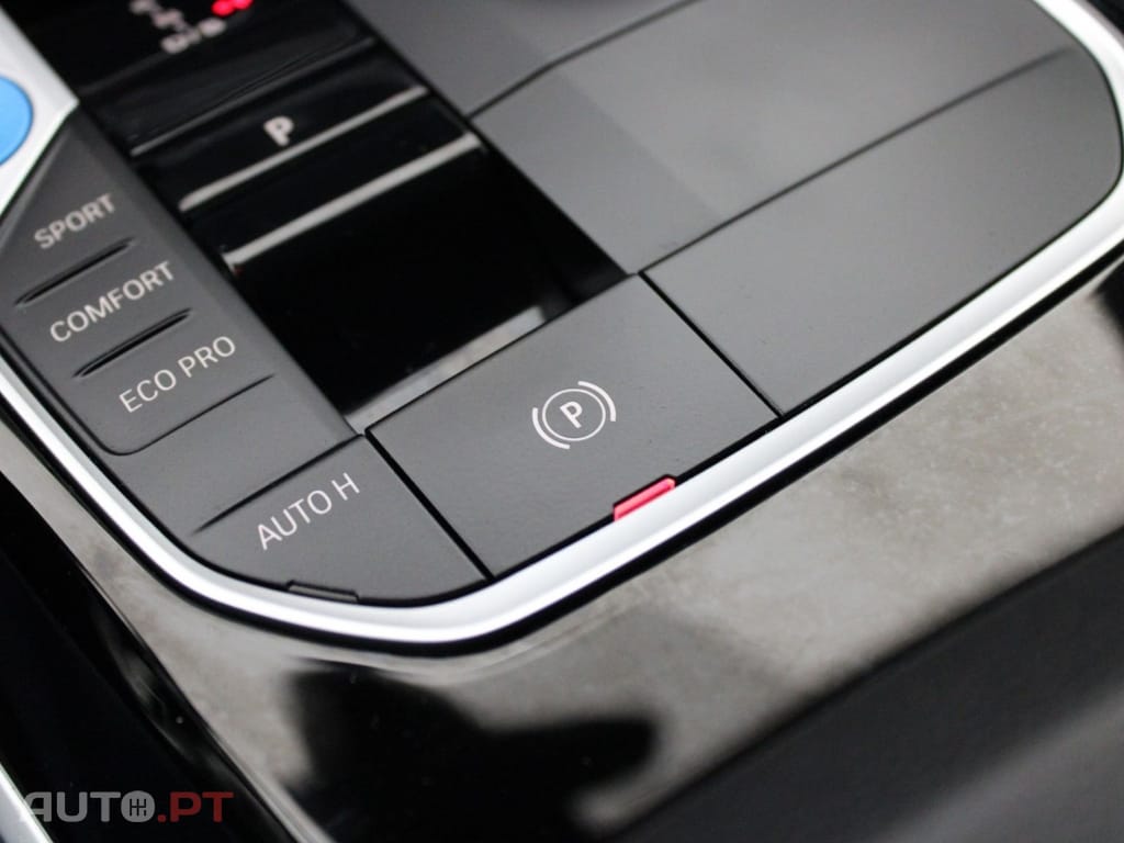 BMW i4 eDRIVE 40 BUSINESS DESIGN I.V.A DEDUTÍVEL