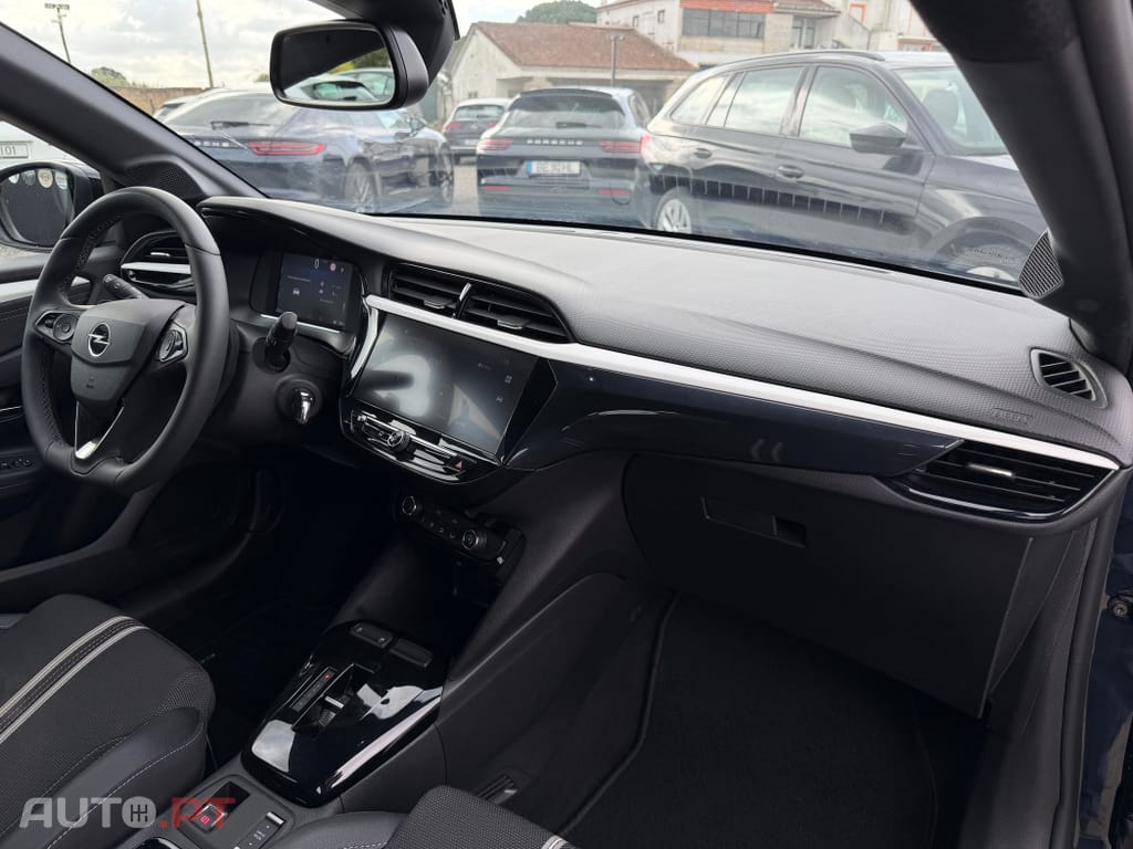 Opel Corsa 1.2 T GS Line Aut.