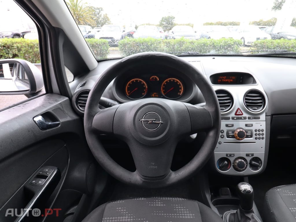 Opel Corsa 1.2 Connect