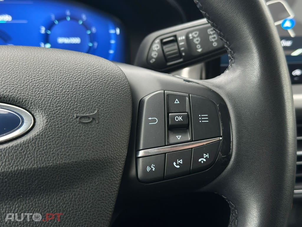 Ford Focus 1.0 EcoBoost Hybrid ACTIVE STYLE