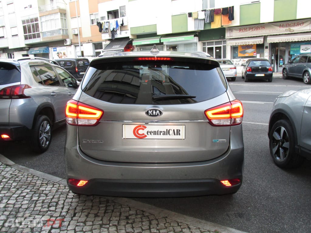 Kia Carens 1.7 CRDi ISG TX