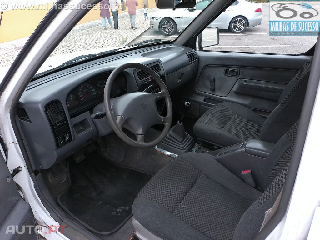 Nissan Navara D22 2.5D 4x2 C/D 5 Lug