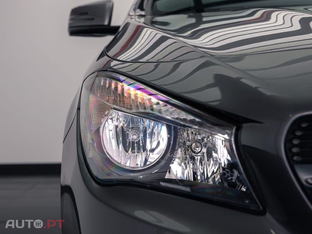 Mercedes-Benz CLA 180 d Shooting Brake Urban