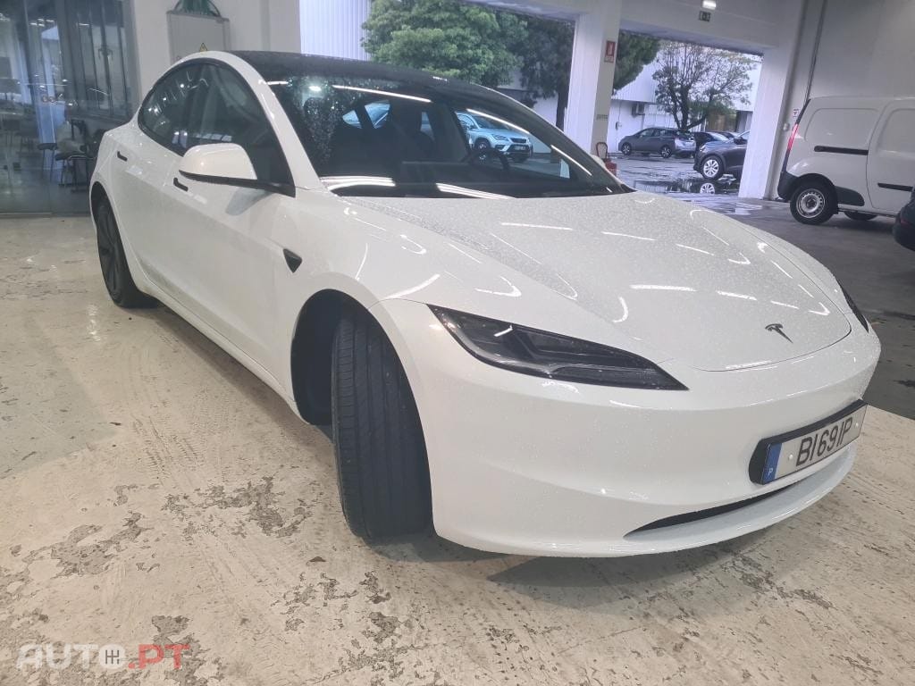Tesla Model 3 Tração Traseira Premium