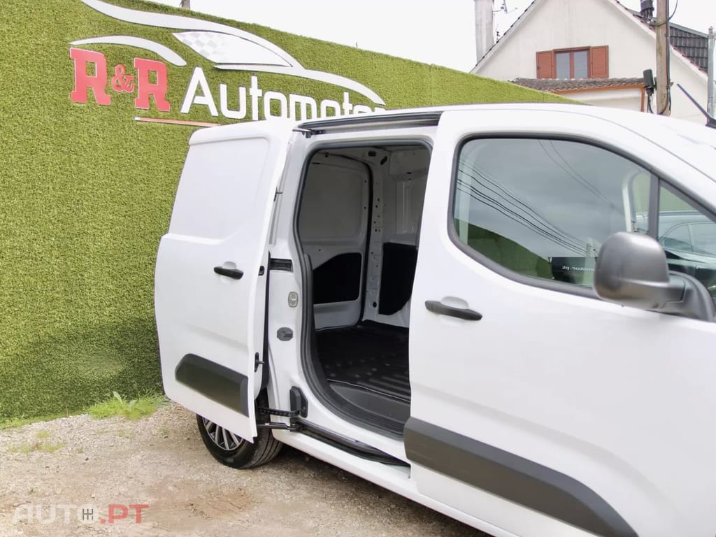 Toyota Proace City Proace City 1.5D L1 Comfort IVA DEDUTÍVEL