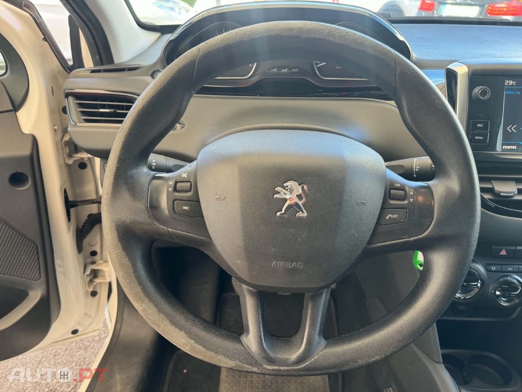 Peugeot 208 PureTech 82 Start & Stop Style