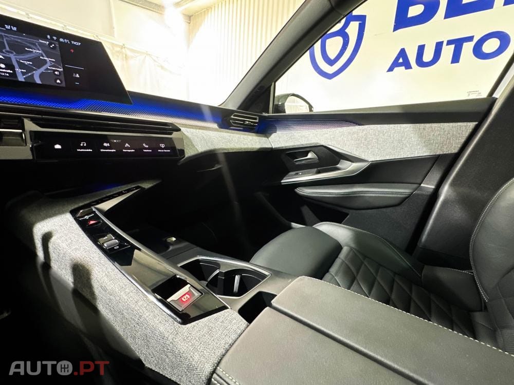 Peugeot E-3008 73 kWh Allure