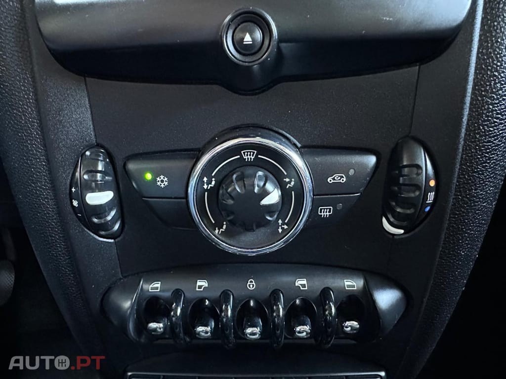 MINI Countryman One D