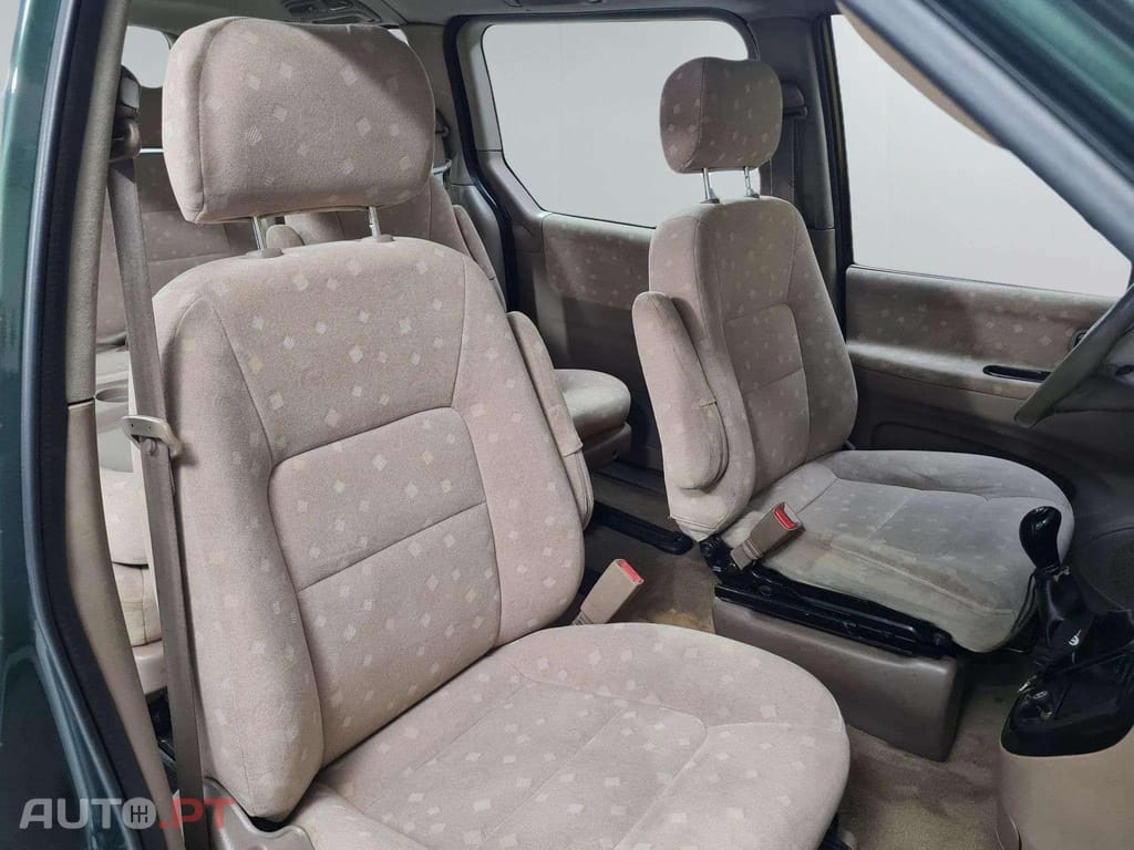 Kia Carnival LS