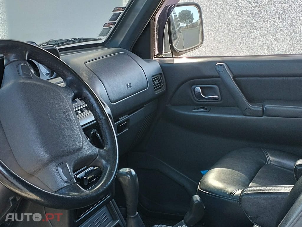 Mitsubishi Pajero longo