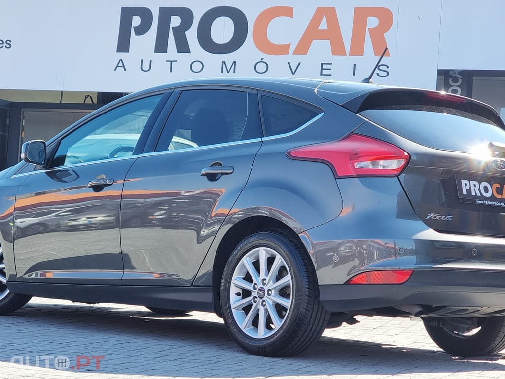 Ford Focus 1.5 TDCi EcoBlue Titanium