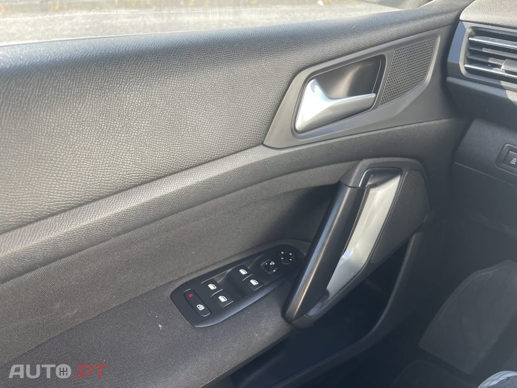 Peugeot 308 1.2 PureTech Allure