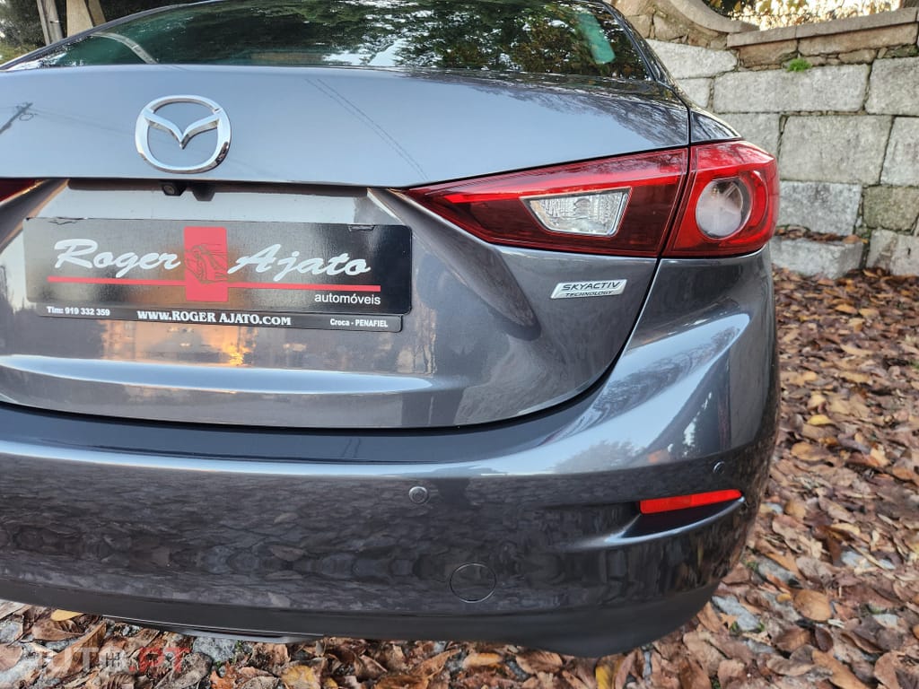 Mazda 3 1.5 Sky-D Excellence Navi