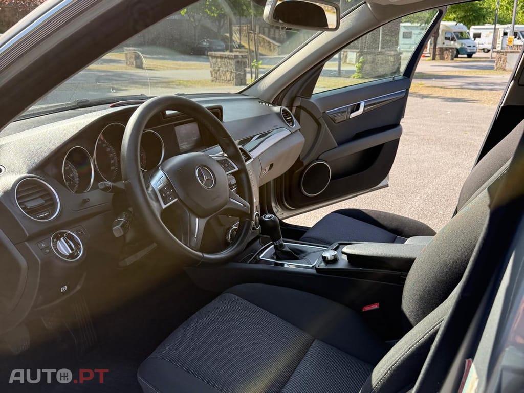 Mercedes-Benz C 220 C 220 CDI Station Classic BlueEFFICIENCY