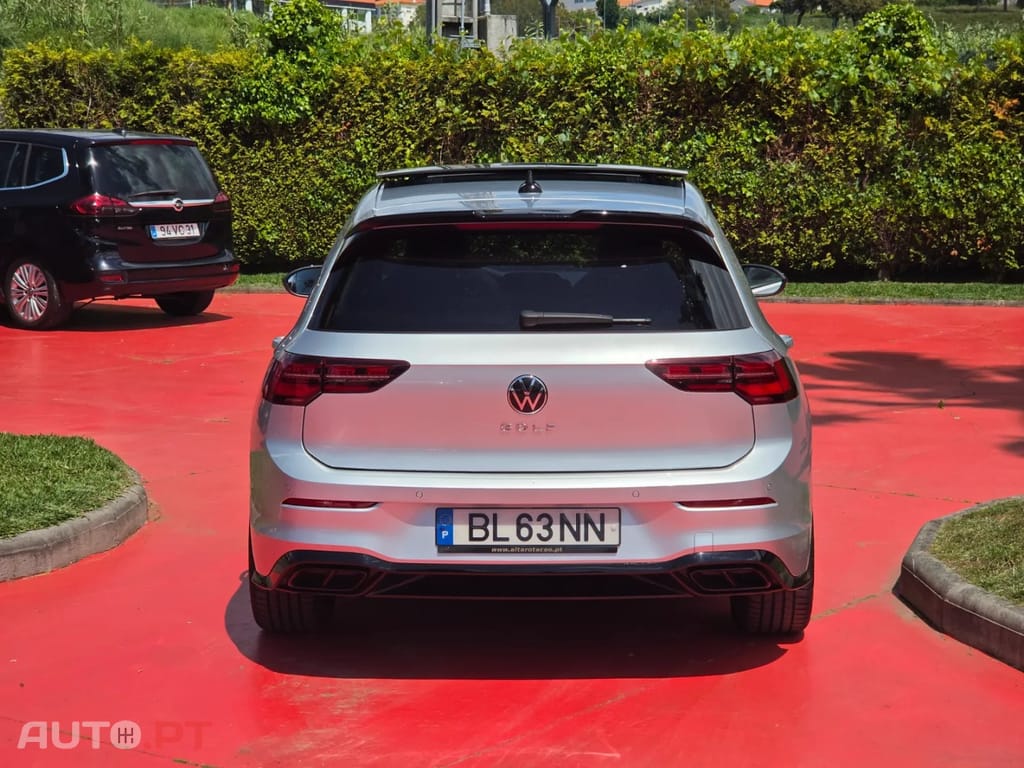 Volkswagen Golf 2.0 TDI R-Line DSG
