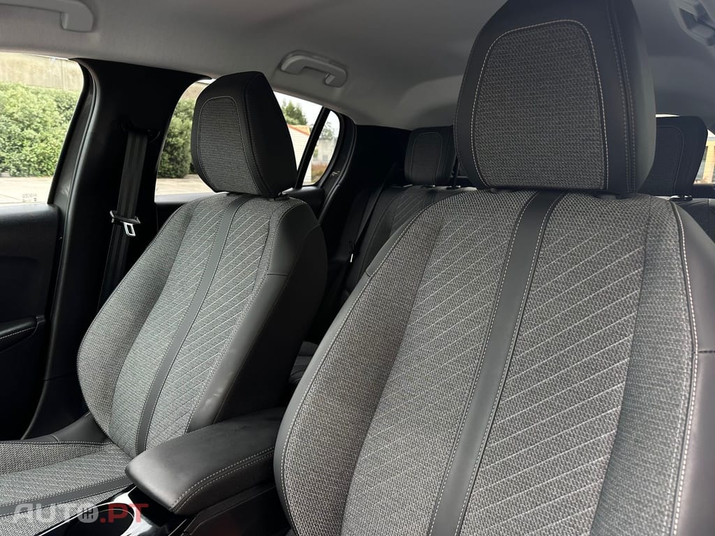 Peugeot 208 1.2 PureTech Allure Pack