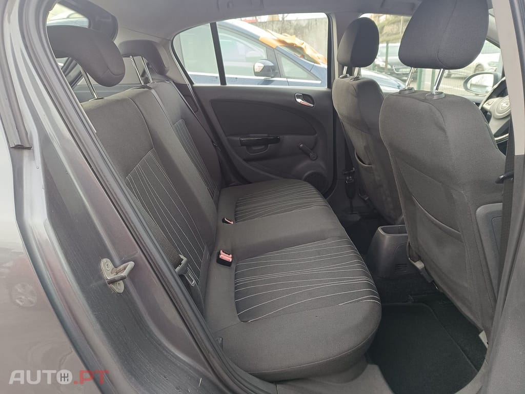 Opel Corsa 1.2 Enjoy