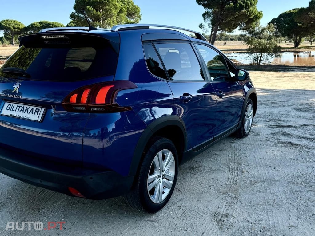 Peugeot 2008 1.2 PureTech Signature