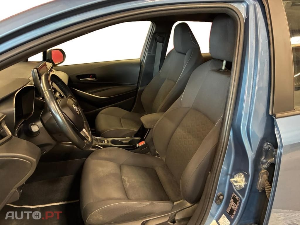Toyota Corolla Touring Sports 1.8 Hybrid Dynamic Business