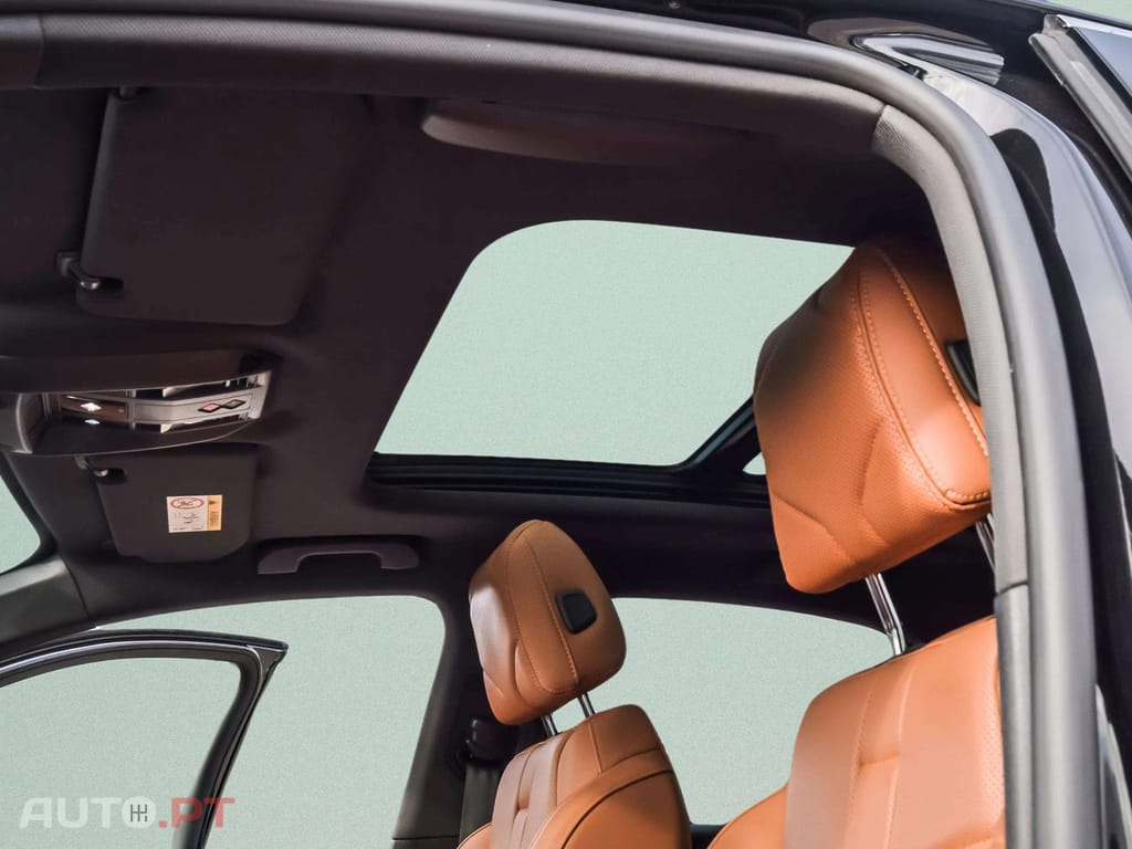 DS DS7 Crossback E-Tense 4x4 Opera EAT8