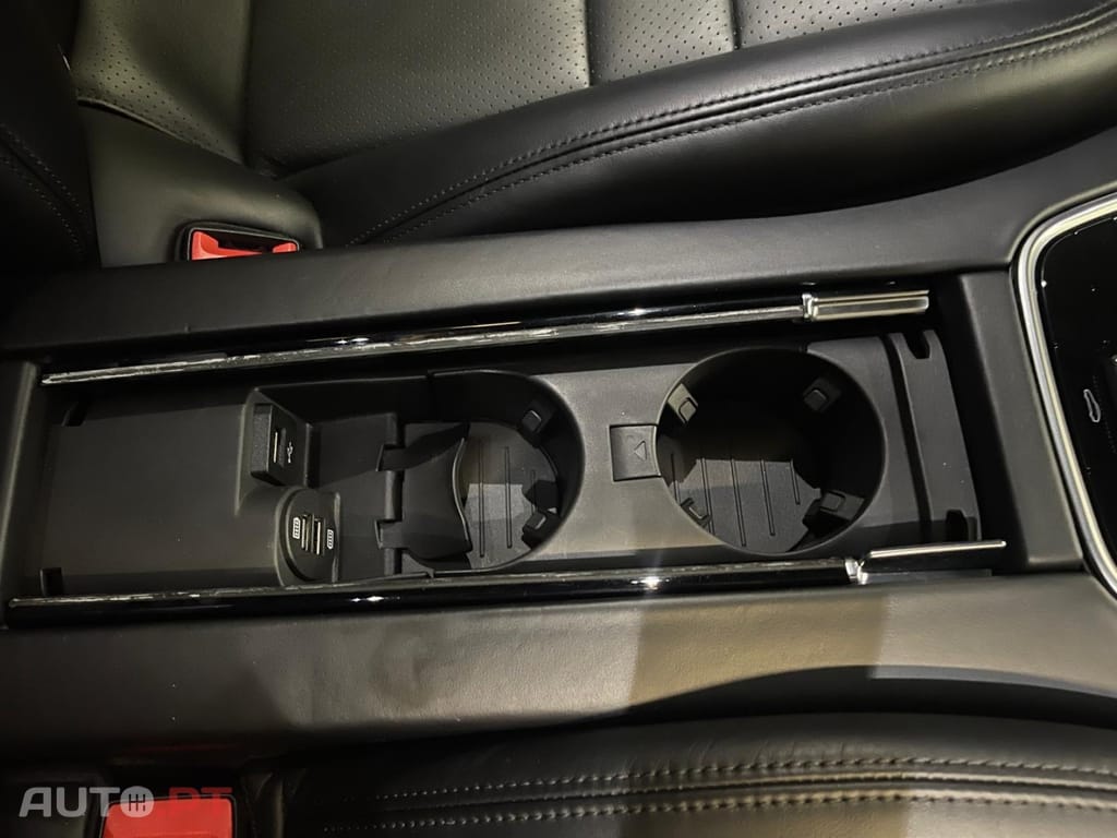 Porsche Panamera 4 E-Hybrid