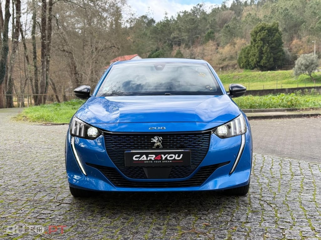 Peugeot E-208 50 kWh GT Pack