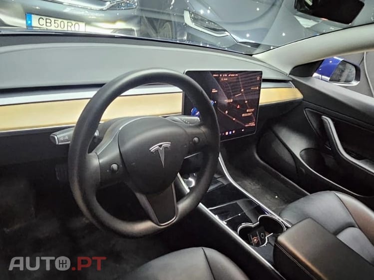 Tesla Model 3 Long Range RWD