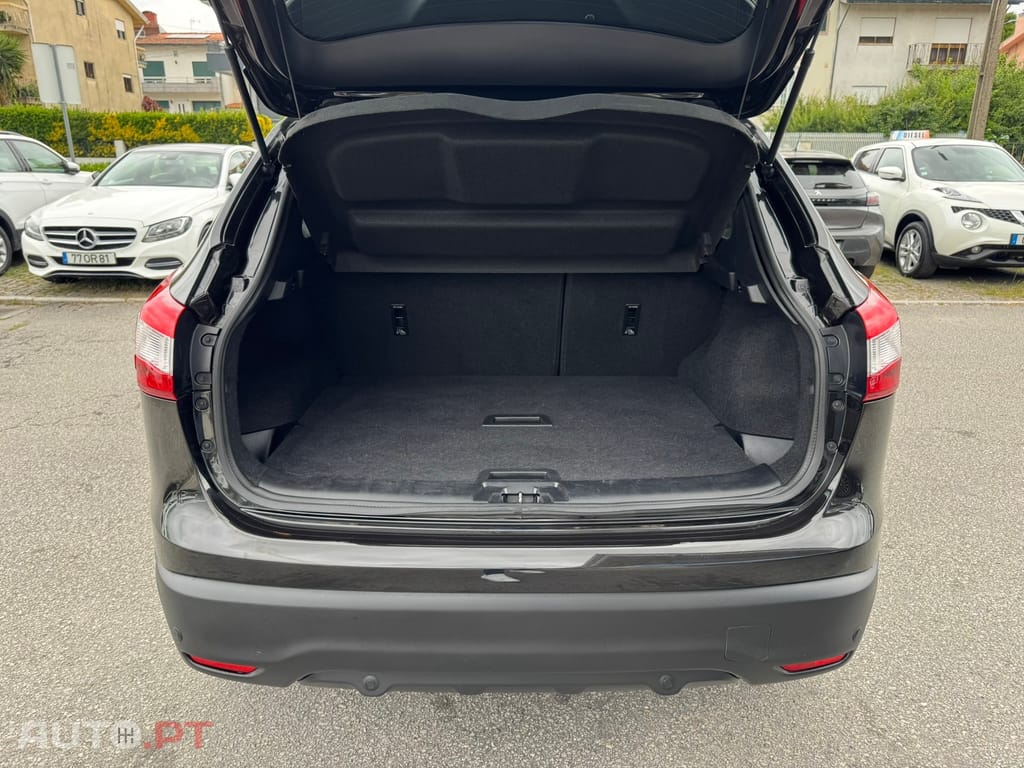 Nissan Qashqai 1.5 dCi N-Connecta 18